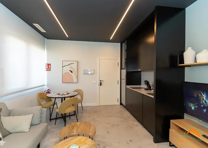 Sol E Lua En El Centro De * 格罗韦