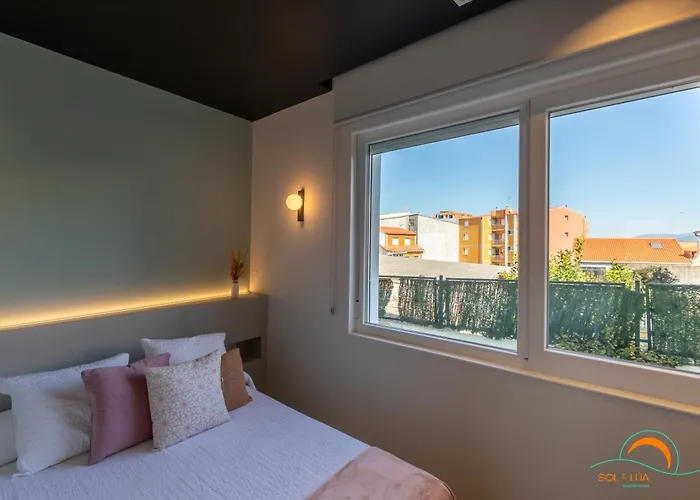 Sol E Lua En El Centro De